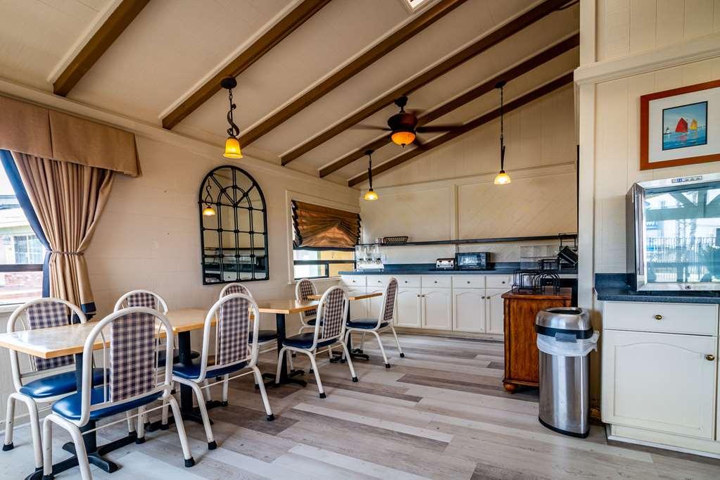 Rodeway Inn At Morro Bay Restoran foto